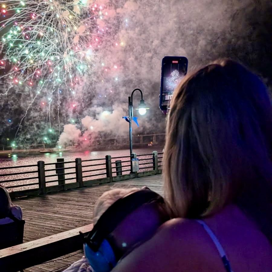 AzaleaFestivalFireworks
